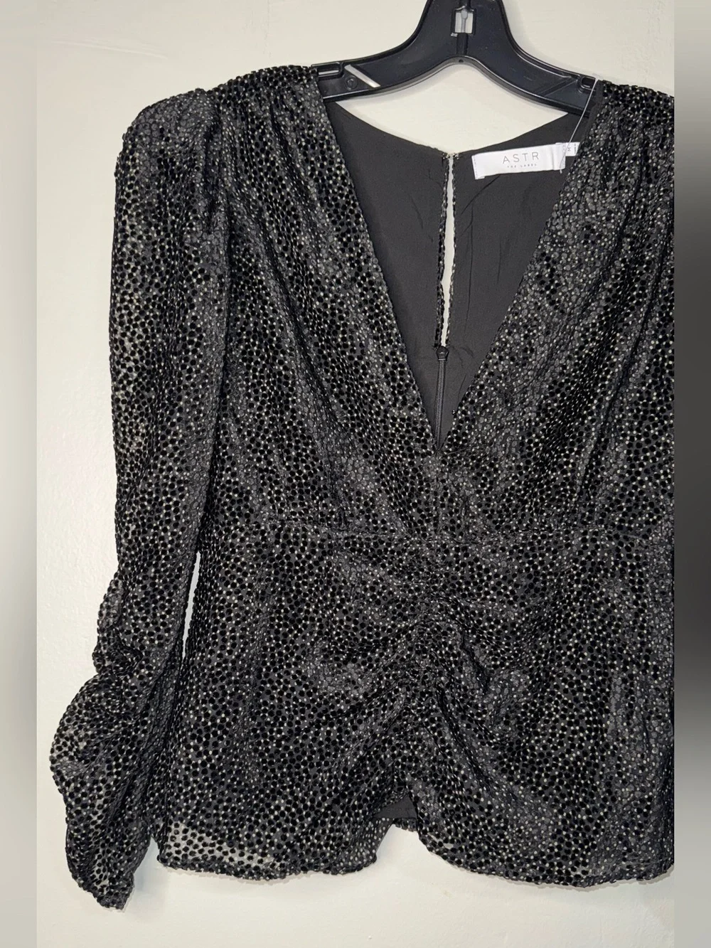 Astr Black V-Neck Puff Sleeve Blouse